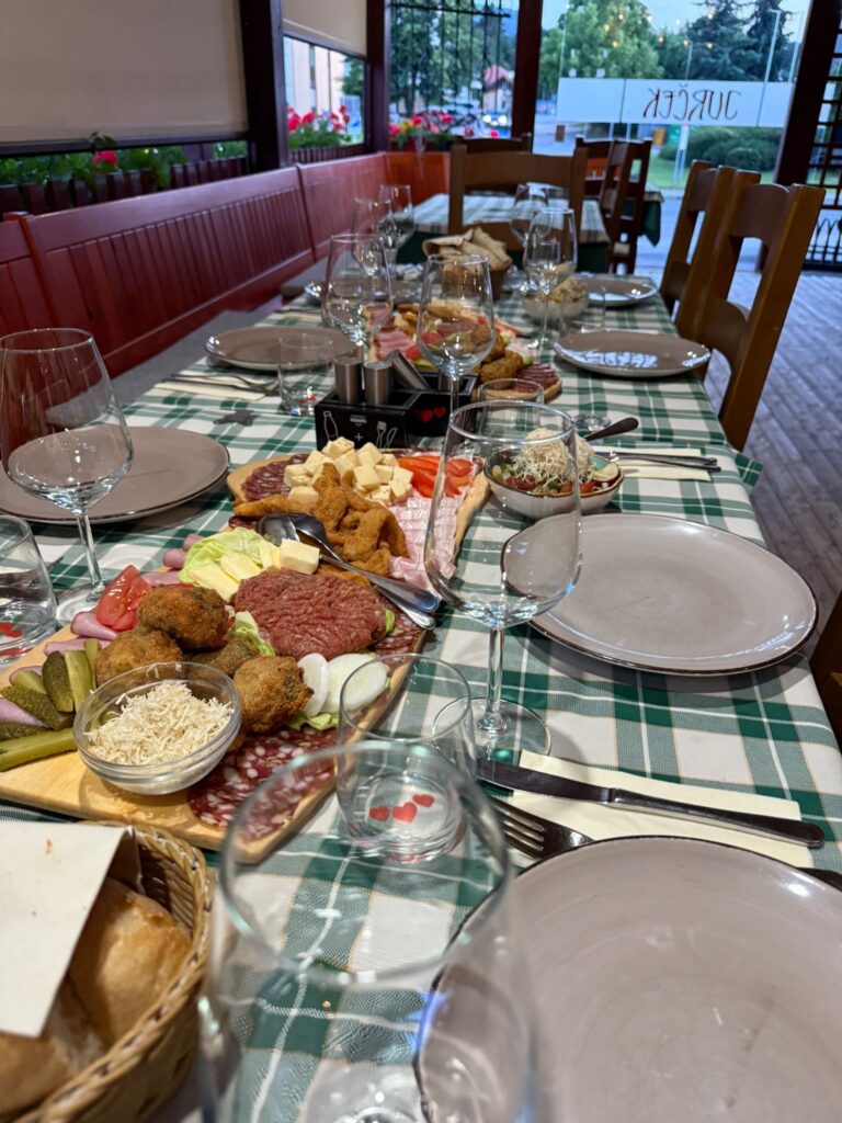 306a4b28-1c8b-416a-855b-2131822eb1ca